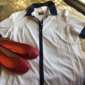 ❤️Izod Golf Shirt.  Size M.